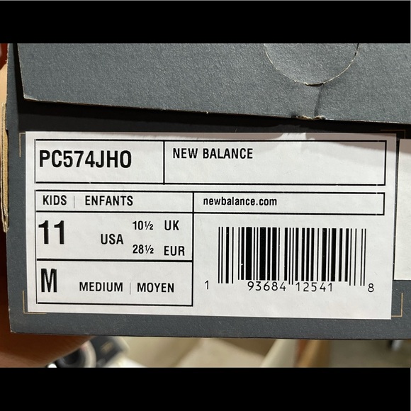 Brand New Kid's New Balance Sneakers - Picture 11 of 13